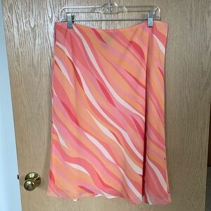 Apostrophe pull-on skirt. Size XL.